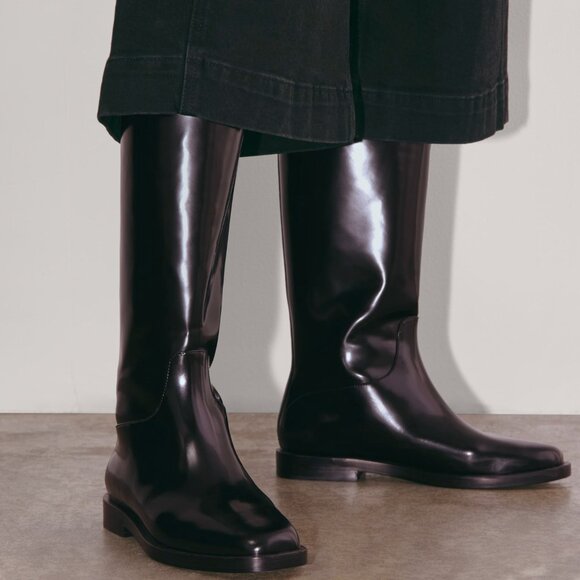 Everlane Riding Boot in Black, Size 6, Leather - Picture 3 of 6